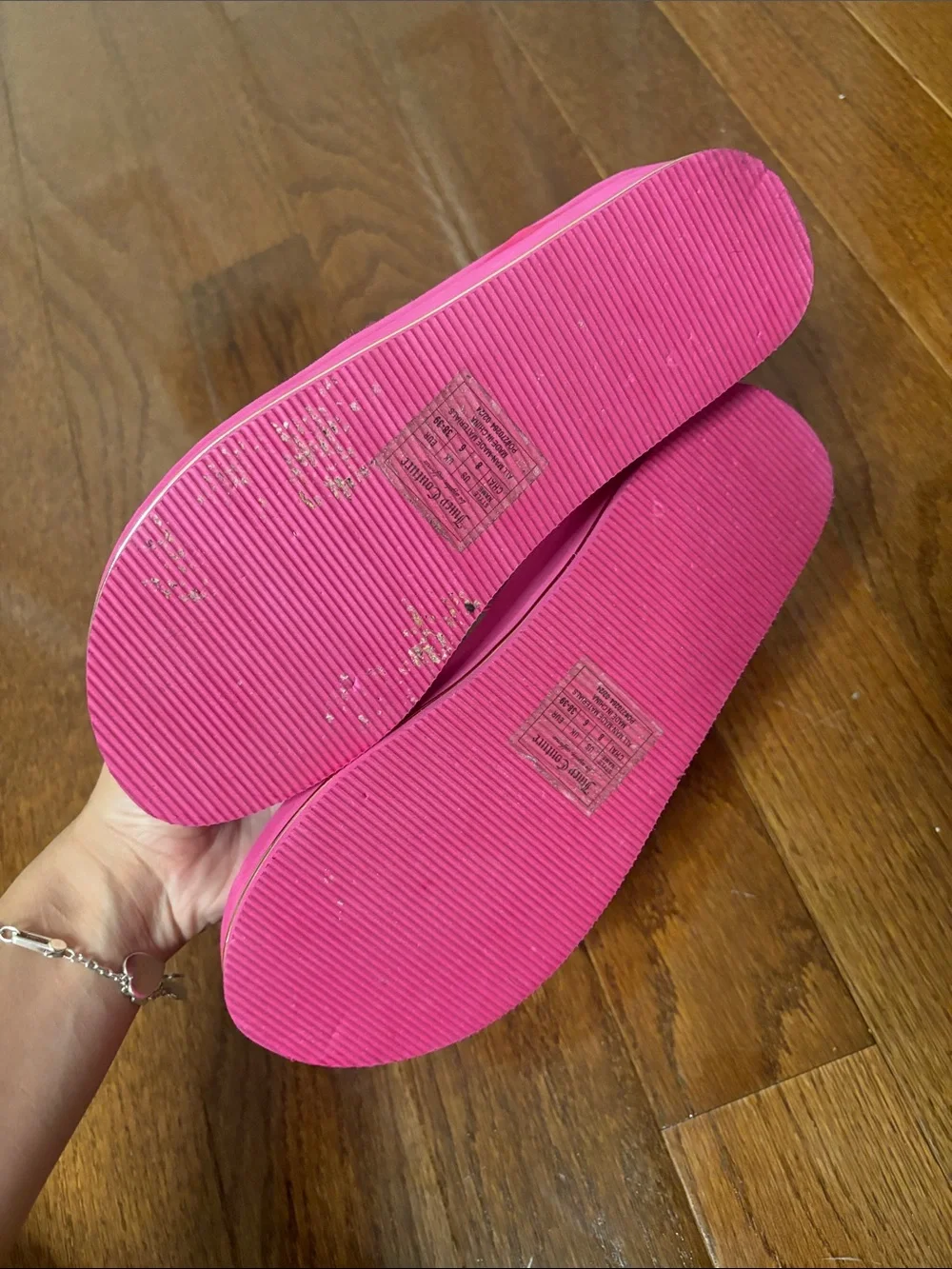 JUICY COUTURE GRAIL pink monogram wedge sandals size 8